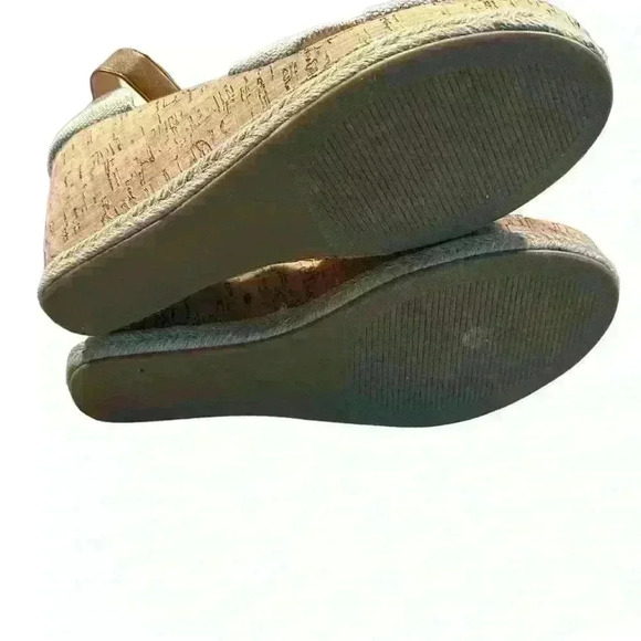 Madden Girl Colette Wedge Size 8.5 beige new without box - Picture 7 of 8